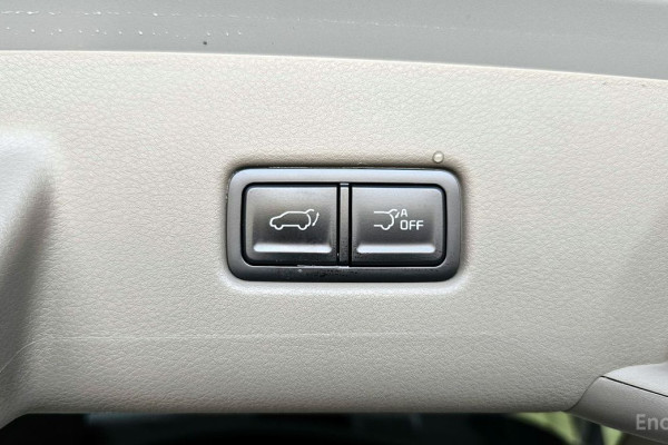 2025 Kia Carnival с пробегом 25 987 км