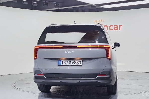 2025 Kia Carnival с пробегом 6 667 км