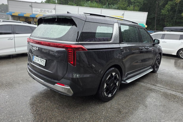 2024 Kia Carnival с пробегом 52 529 км