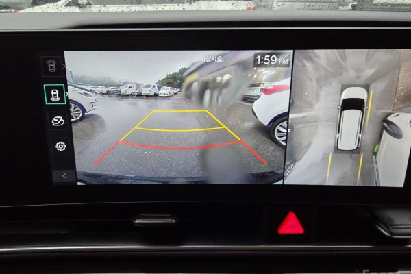 2024 Kia Carnival с пробегом 52 529 км