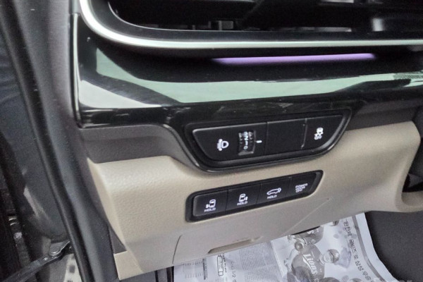 2024 Kia Carnival с пробегом 52 529 км