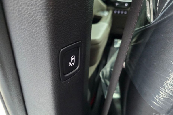 2024 Kia Carnival с пробегом 52 529 км