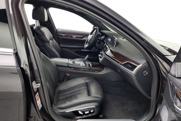 2016 BMW 7 серии с пробегом 114 334 км