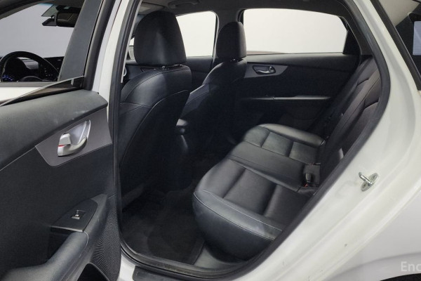 2021 Kia K3 с пробегом 129 357 км