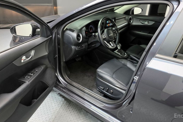 2022 Kia K3 с пробегом 38 160 км