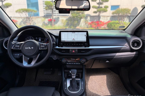 2022 Kia K3 с пробегом 45 818 км