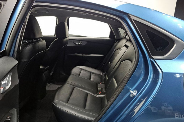 2022 Kia K3 с пробегом 83 233 км