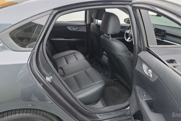 2022 Kia K3 с пробегом 68 275 км