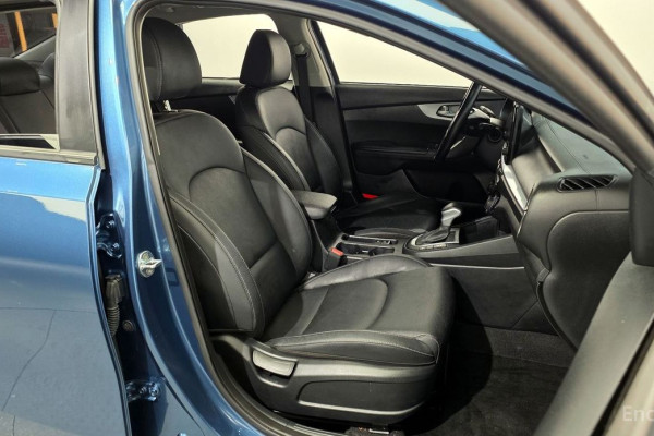 2022 Kia K3 с пробегом 90 521 км