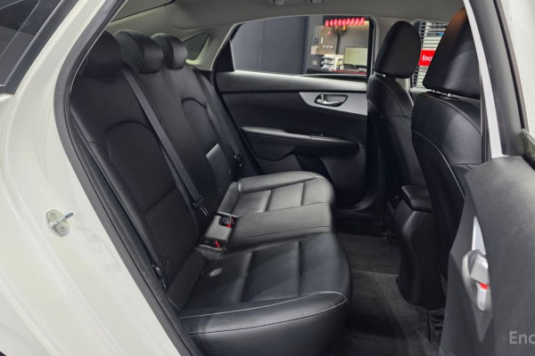 2021 Kia K3 с пробегом 96 271 км