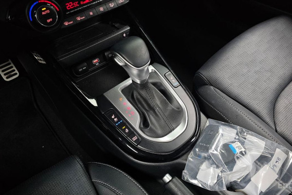 2022 Kia K3 с пробегом 111 617 км