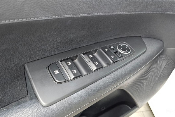 2022 Kia K3 с пробегом 111 617 км