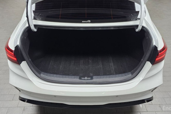 2022 Kia K3 с пробегом 111 617 км