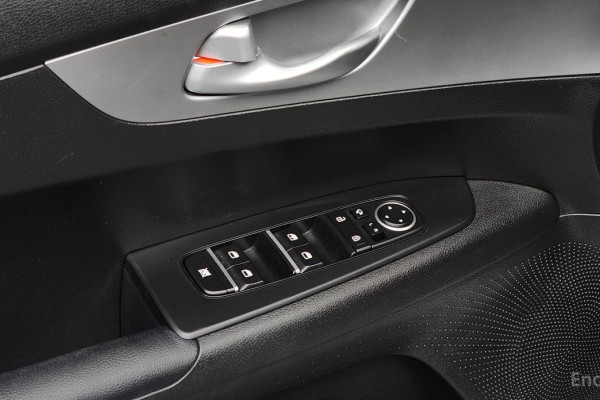 2022 Kia K3 с пробегом 30 519 км