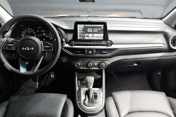 2022 Kia K3 с пробегом 50 951 км