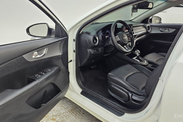 2022 Kia K3 с пробегом 54 022 км