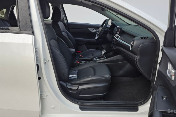 2022 Kia K3 с пробегом 54 022 км