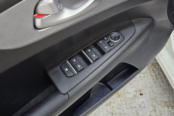 2022 Kia K3 с пробегом 54 022 км