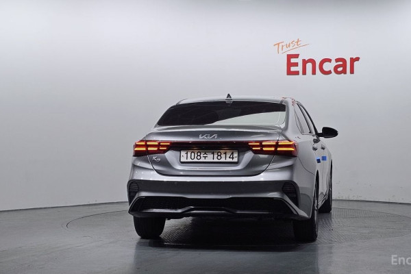 2022 Kia K3 с пробегом 82 156 км