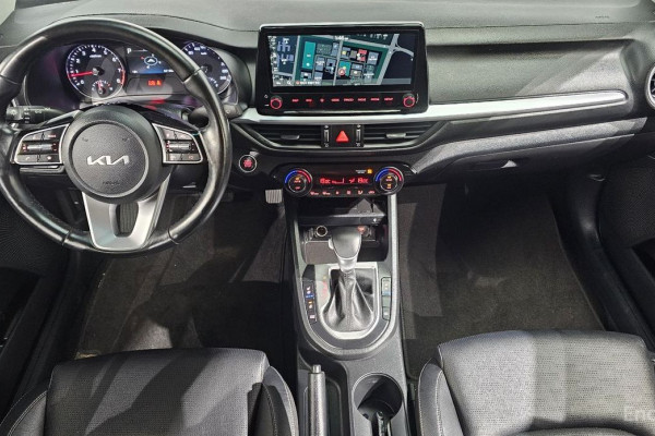 2022 Kia K3 с пробегом 82 156 км