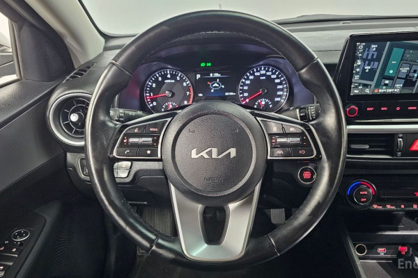 2022 Kia K3 с пробегом 82 156 км