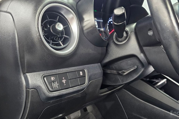 2022 Kia K3 с пробегом 82 156 км