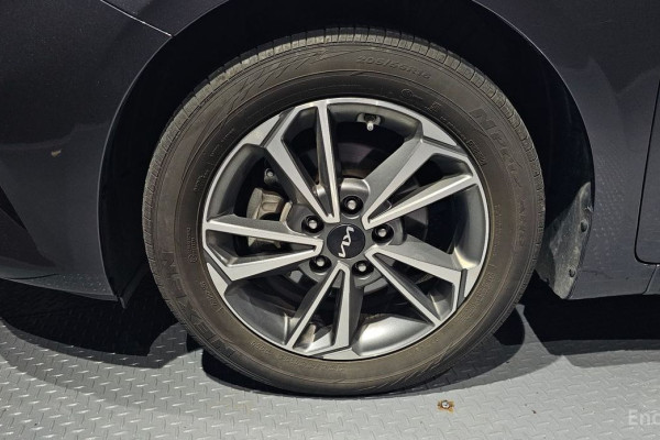 2022 Kia K3 с пробегом 87 505 км