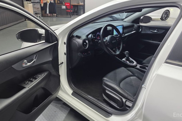 2022 Kia K3 с пробегом 104 949 км