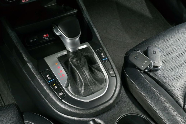 2022 Kia K3 с пробегом 76 436 км