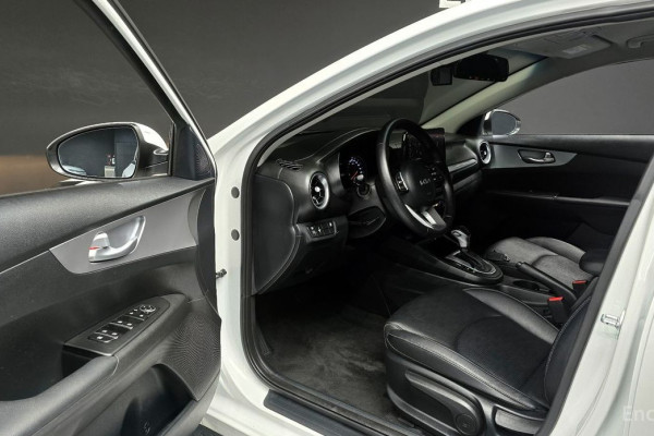 2022 Kia K3 с пробегом 76 436 км