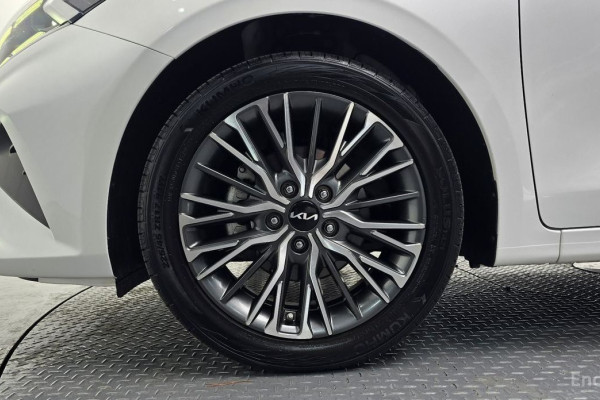 2022 Kia K3 с пробегом 56 078 км