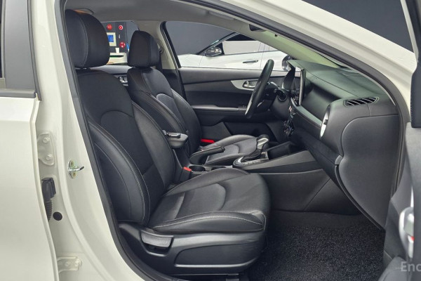 2022 Kia K3 с пробегом 56 078 км