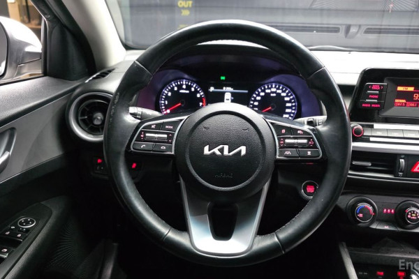 2022 Kia K3 с пробегом 121 896 км