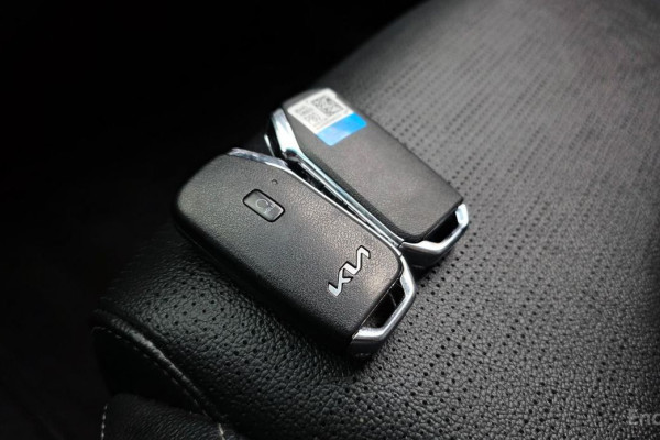 2022 Kia K3 с пробегом 121 896 км