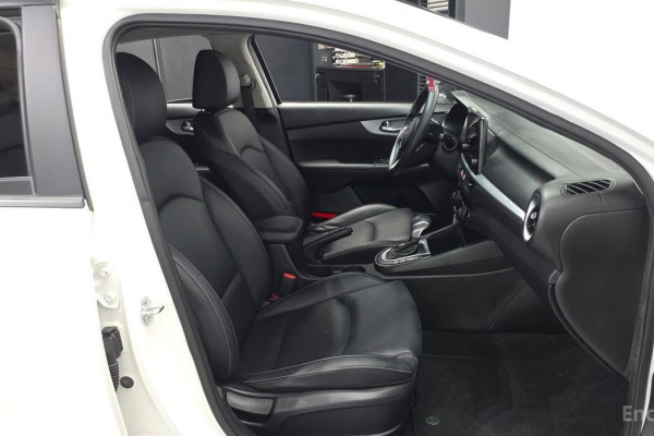 2021 Kia K3 с пробегом 41 142 км