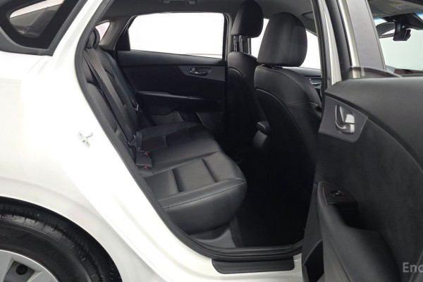 2021 Kia K3 с пробегом 79 850 км