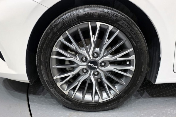 2021 Kia K3 с пробегом 56 529 км