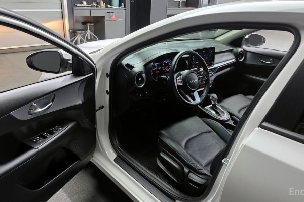 2021 Kia K3 с пробегом 97 886 км