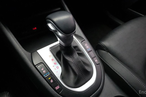 2021 Kia K3 с пробегом 34 077 км