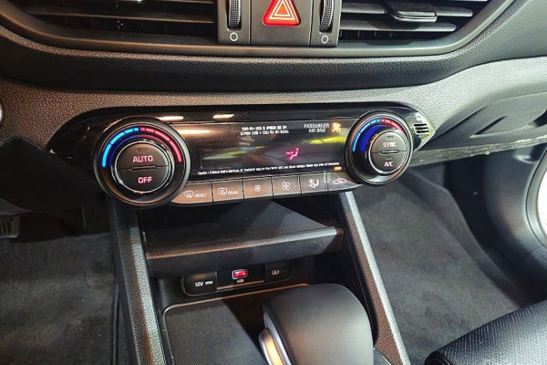 2022 Kia K3 с пробегом 51 900 км