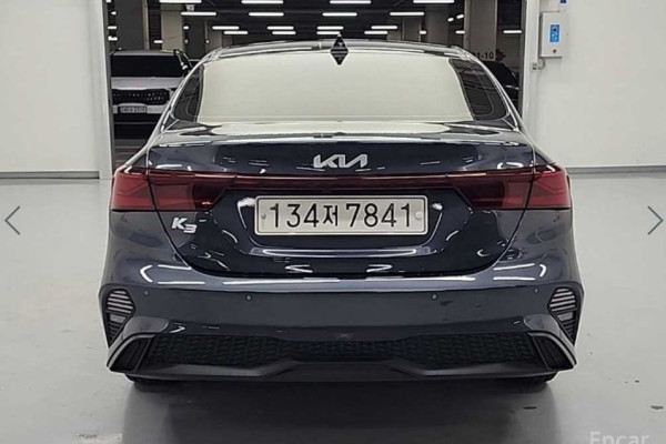 2021 Kia K3 с пробегом 104 324 км