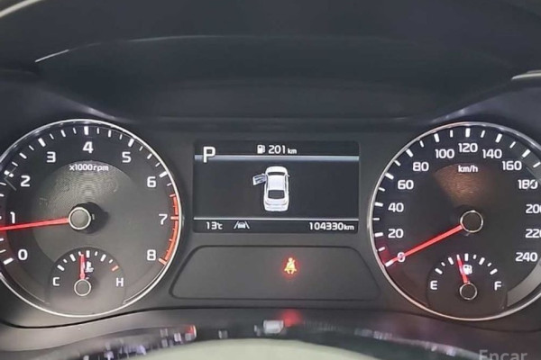 2021 Kia K3 с пробегом 104 324 км