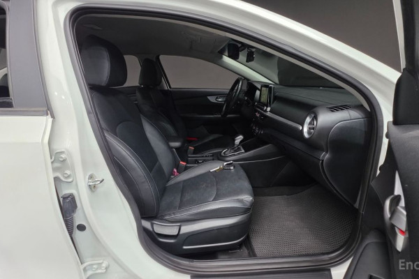 2021 Kia K3 с пробегом 50 111 км