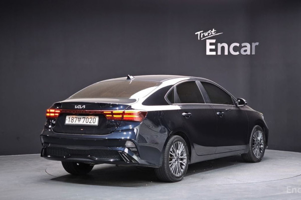 2022 Kia K3 с пробегом 106 679 км