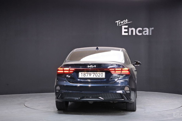 2022 Kia K3 с пробегом 106 679 км