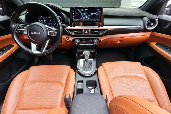 2022 Kia K3 с пробегом 106 679 км