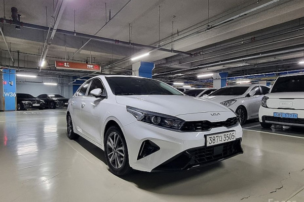 2022 Kia K3 с пробегом 113 886 км