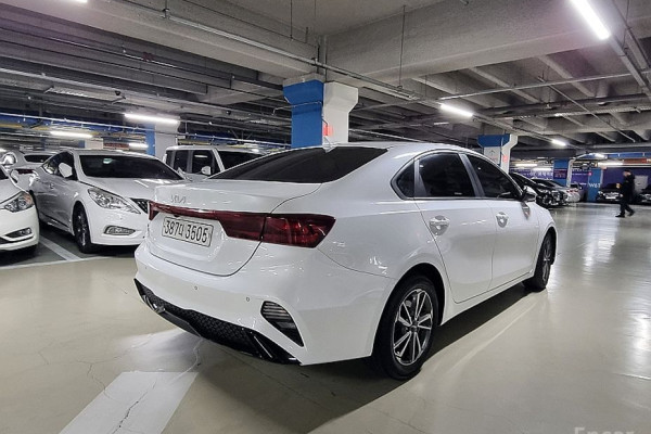 2022 Kia K3 с пробегом 113 886 км