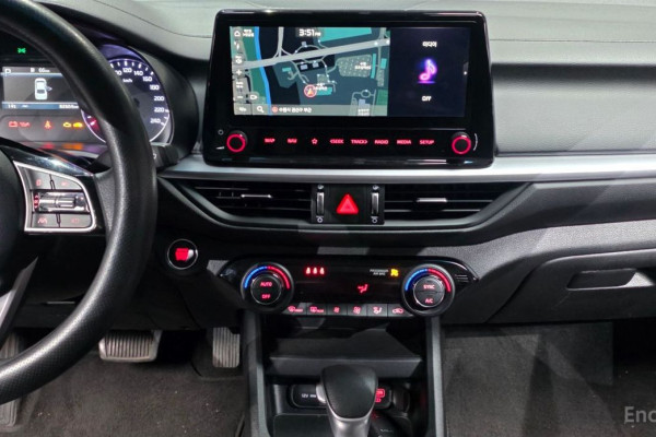 2022 Kia K3 с пробегом 82 664 км