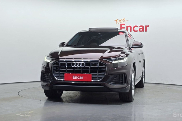 2022 Audi Q8 с пробегом 104 790 км